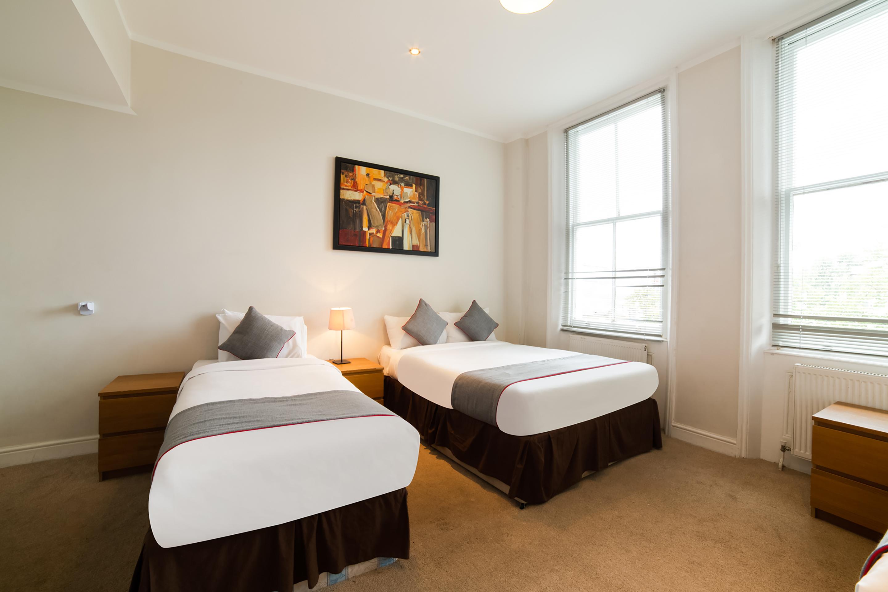 1 Lexham Gardens 3* Londra